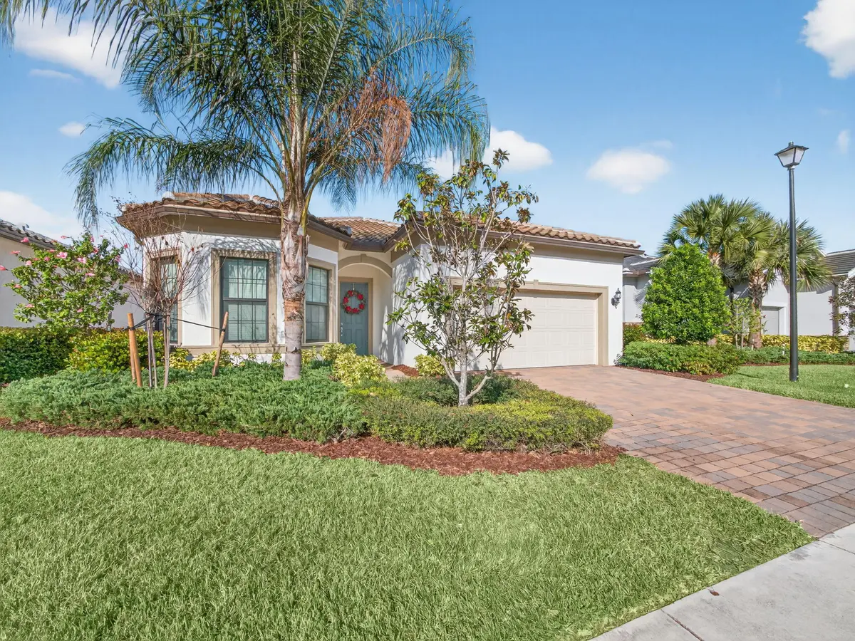 Front Exterior at 623 SE Villandry Way, Port St. Lucie