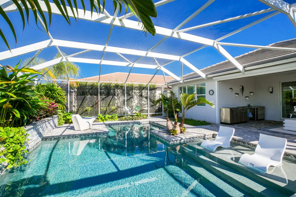 Salt water heated pool at 11739 SW Waterford Isle Way, Port St. Lucie