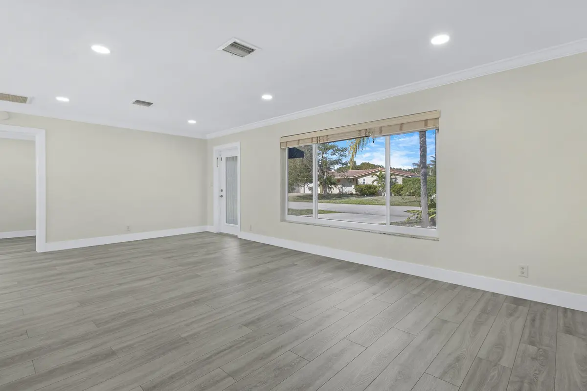 912 se 8 court - accutour photos- -14 at 912 SE 8th Court, Deerfield Beach
