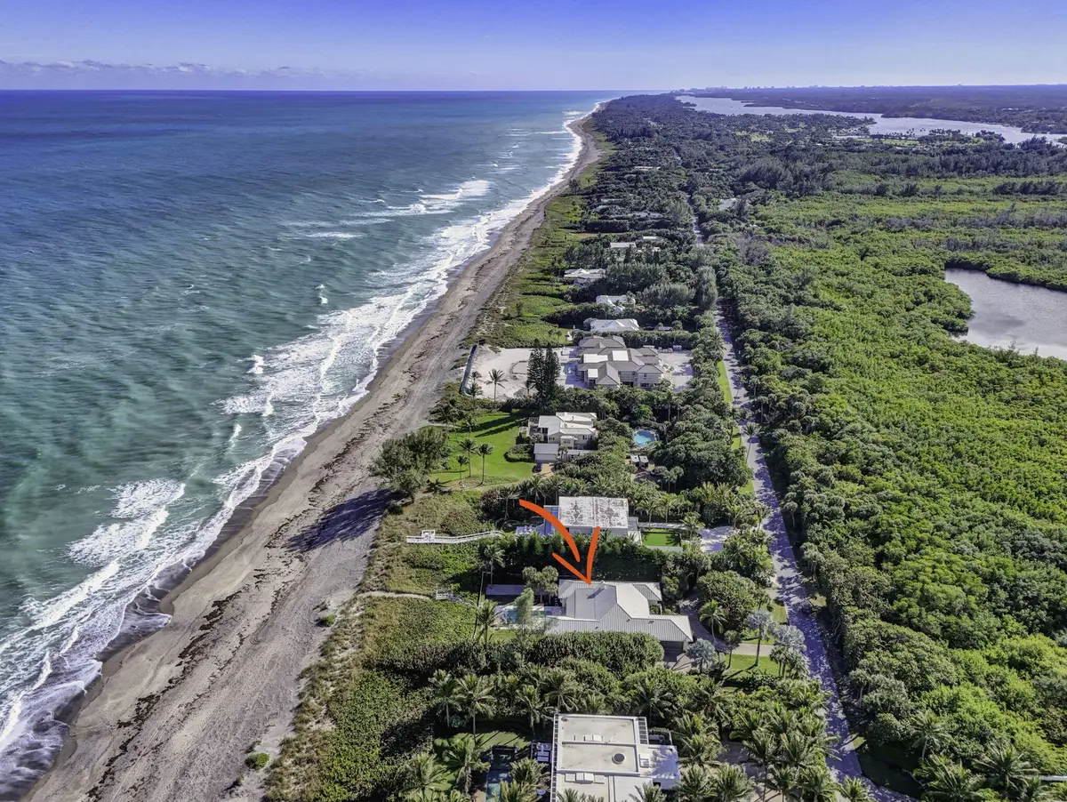 119-web-or-mls-DJI_20251230140521_0191_D at 77 N Beach Road, Jupiter Island