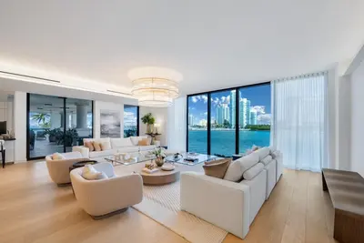 6800 Fisher Island Drive 6823, Miami Beach – sold