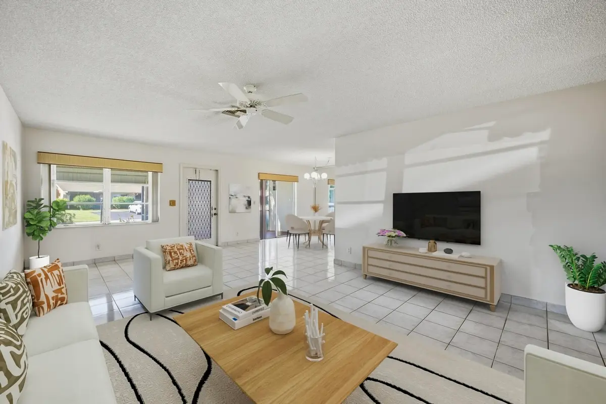 Natural Light at 14440 Campanelli Drive, Delray Beach