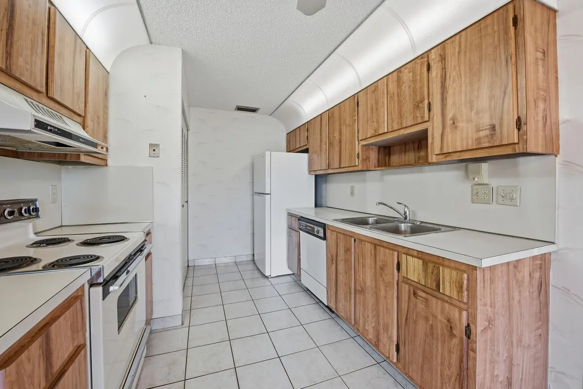 Kitchen at 14440 Campanelli Drive, Delray Beach
