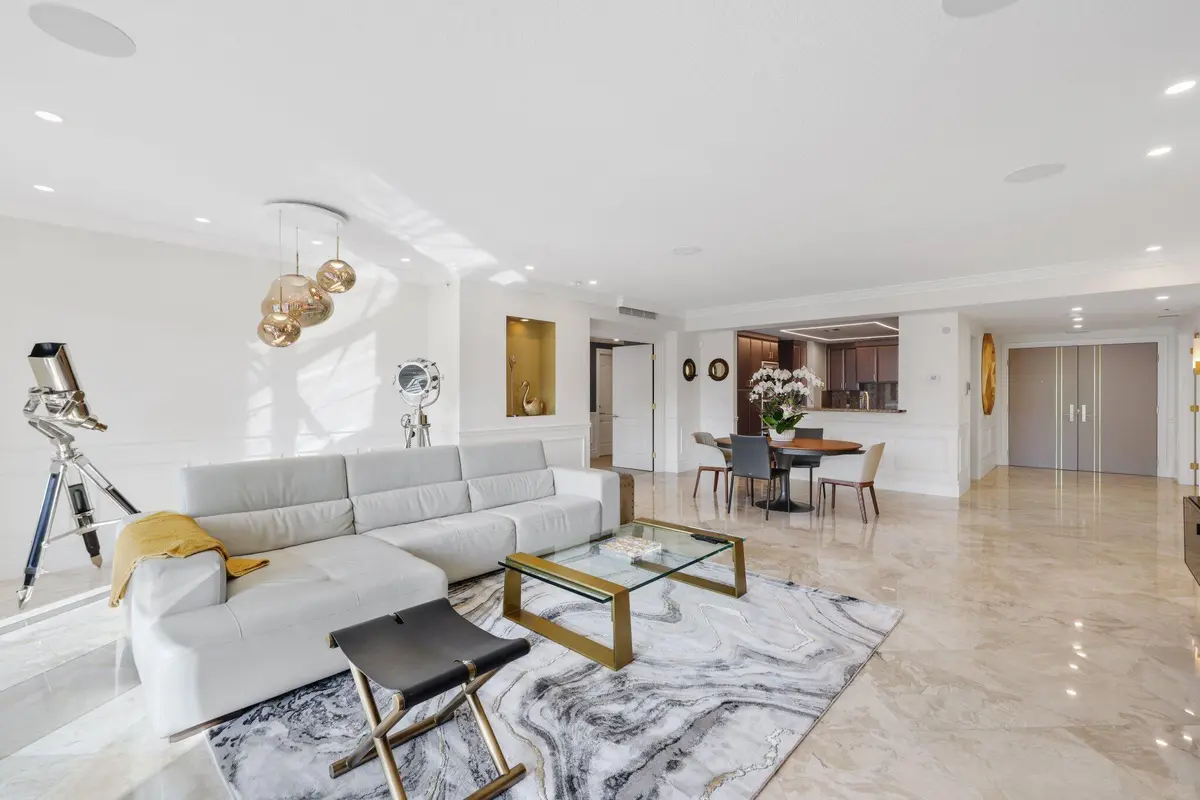 Living/Dining at 200 E Palmetto Park Road 811, Boca Raton
