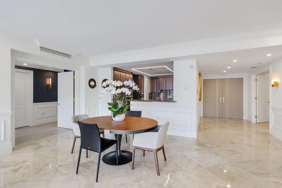 Dining Area at 200 E Palmetto Park Road 811, Boca Raton