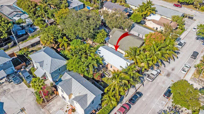317 N D St Roseline Abreu 1-001-008-666x at 317 N D Street, Lake Worth Beach