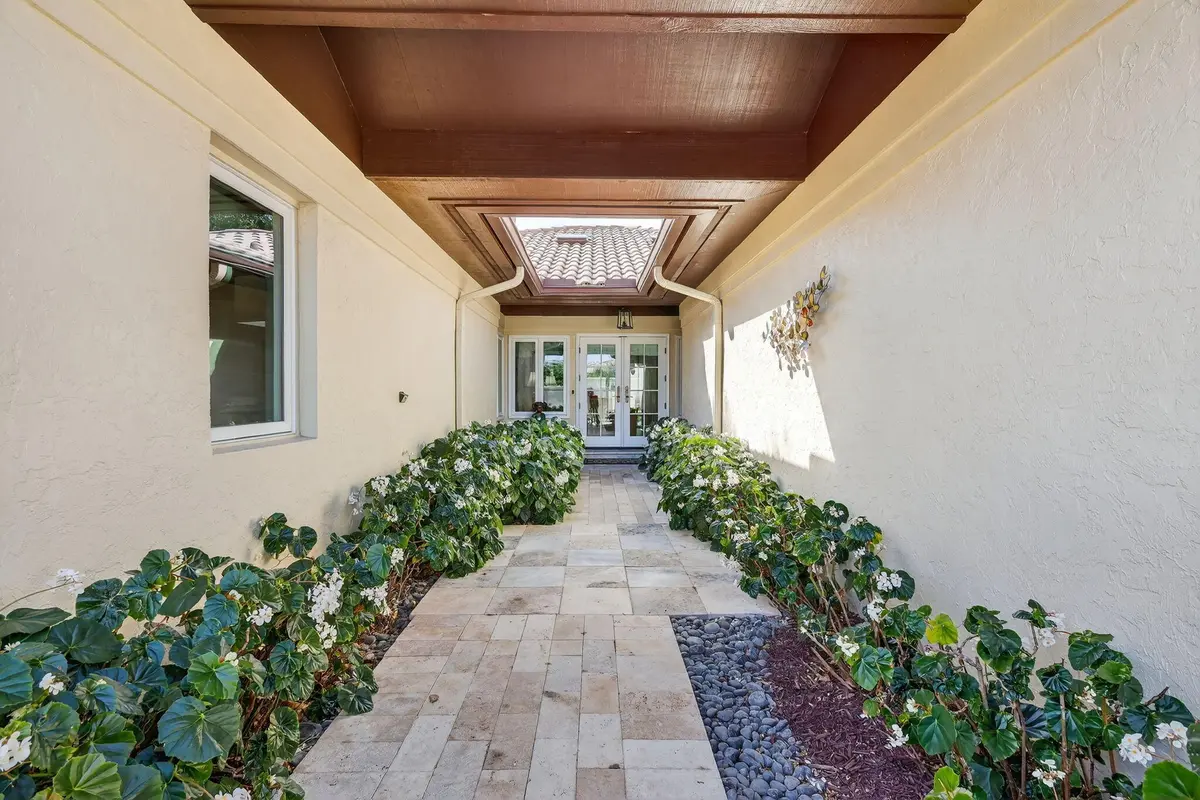 7-web-or-mls-5P1A8234 at 5382 SE Meredith Terrace, Stuart