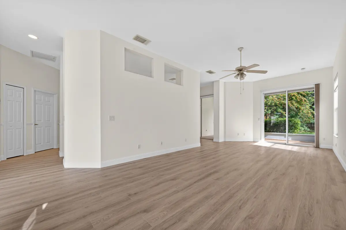 568 SW New Castle Cove, Port St. Lucie, FL – photo 7