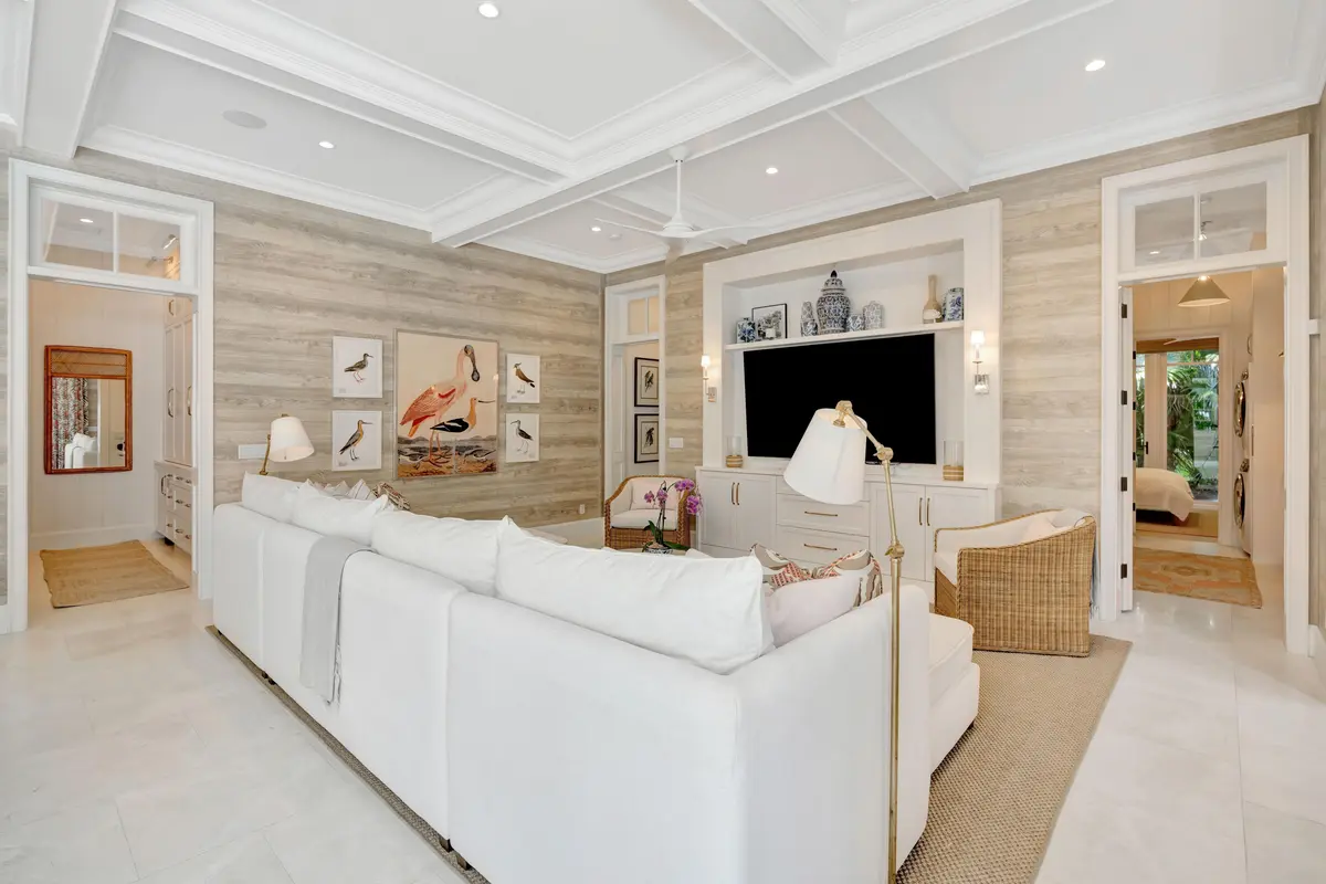 Stone Flooring - Limestone Look at 106 Micco Circle, Jupiter