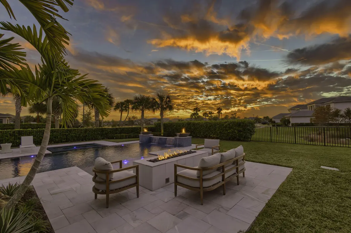 lake views at 9261 Coral Isles Circle, Palm Beach Gardens