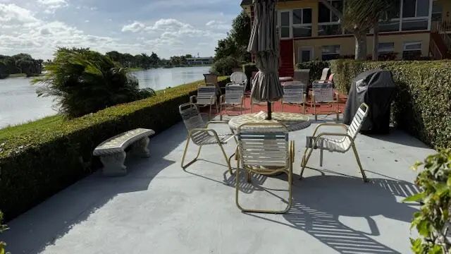 stratford h park at 100 Stratford H, West Palm Beach