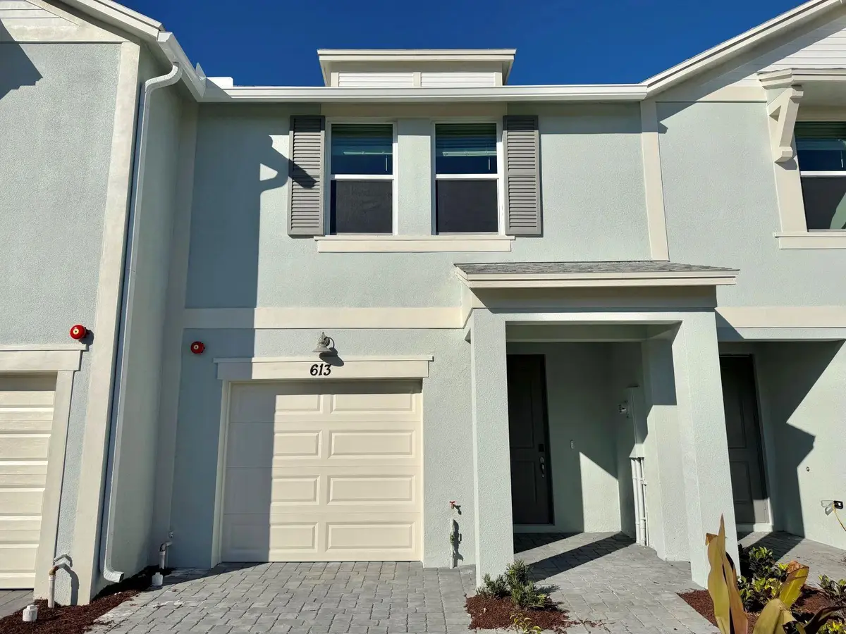 613 Salisbury Cir at 613 Salisbury Circle, Fort Pierce
