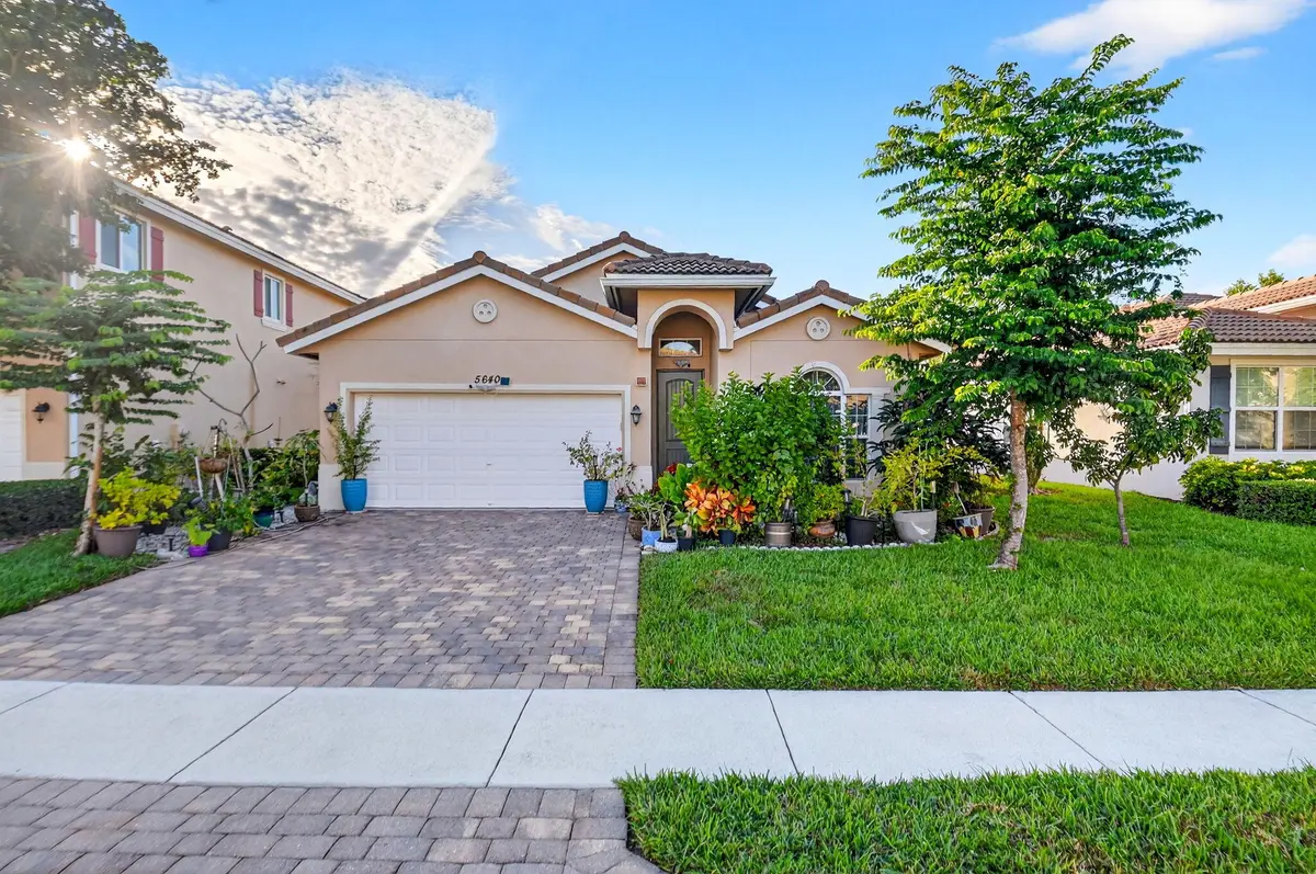 2-web-or-mls-DSC_1137 at 5640 Caranday Palm Drive, Greenacres