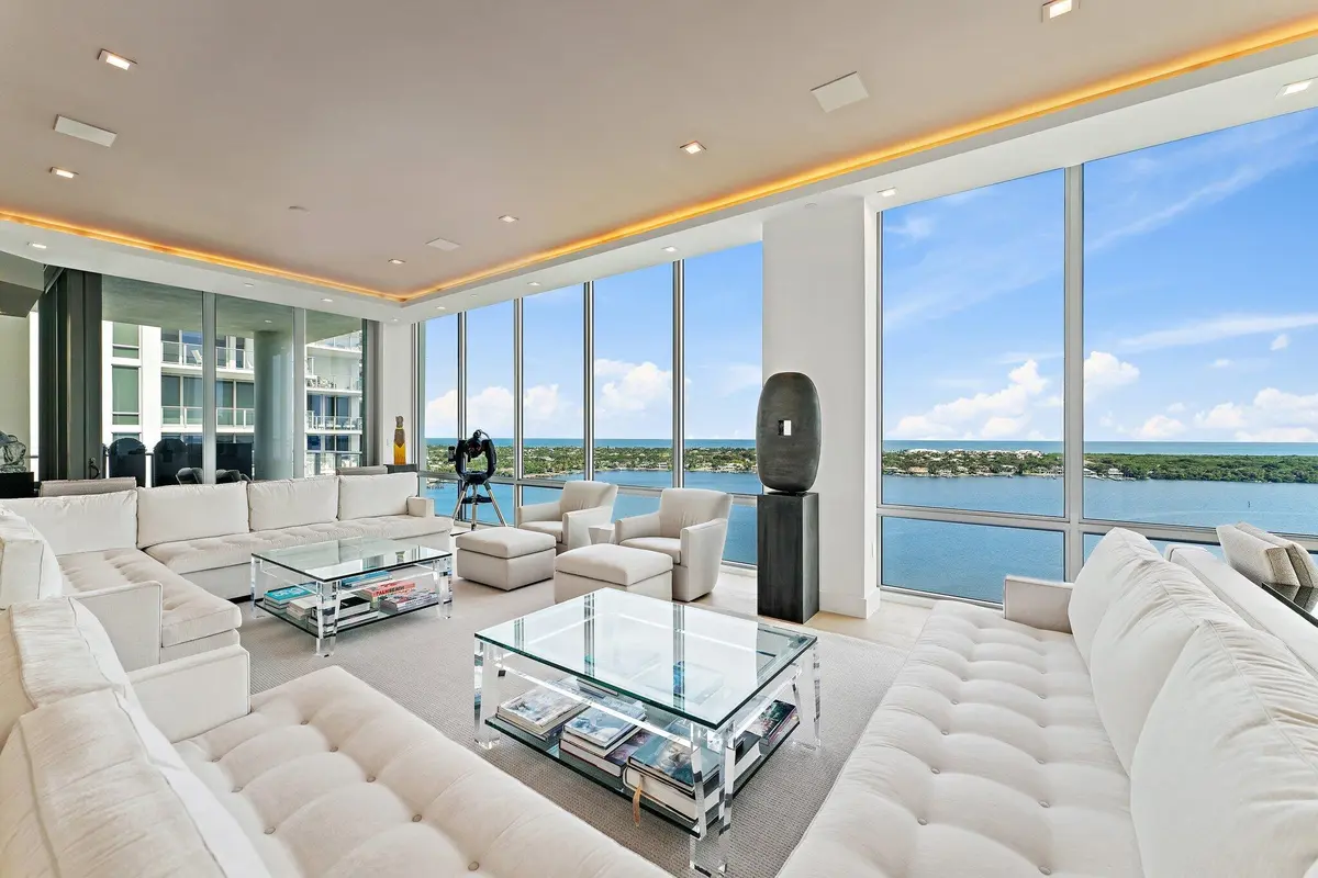Great Room at 3 Water Club Way 1902, North Palm Beach