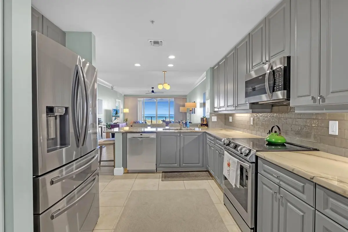 IMG_2532 at 1020 Windward Drive 3204, Fort Pierce