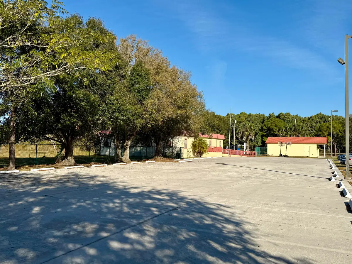 IMG_9339 at 2525 S 25th Street, Fort Pierce