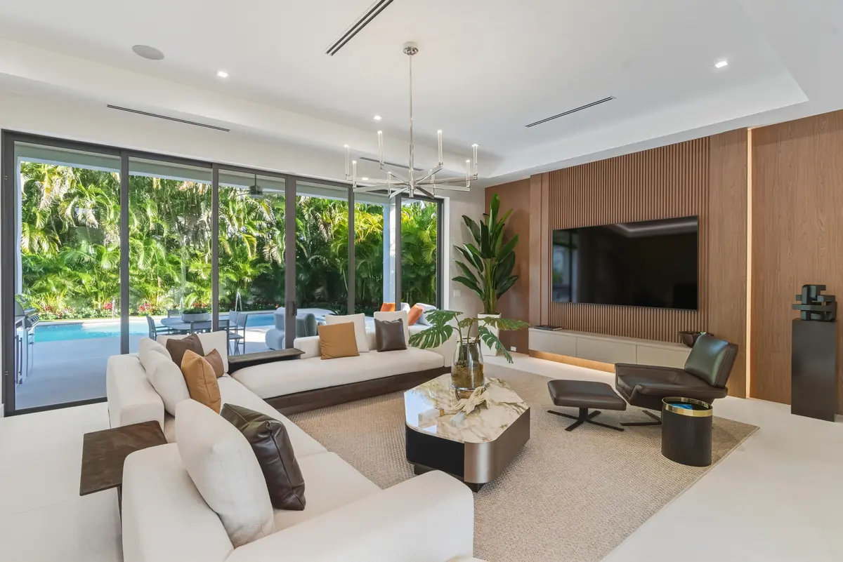 450 NE Spanish Ct Boca Raton FL-19 at 450 NE Spanish Court, Boca Raton