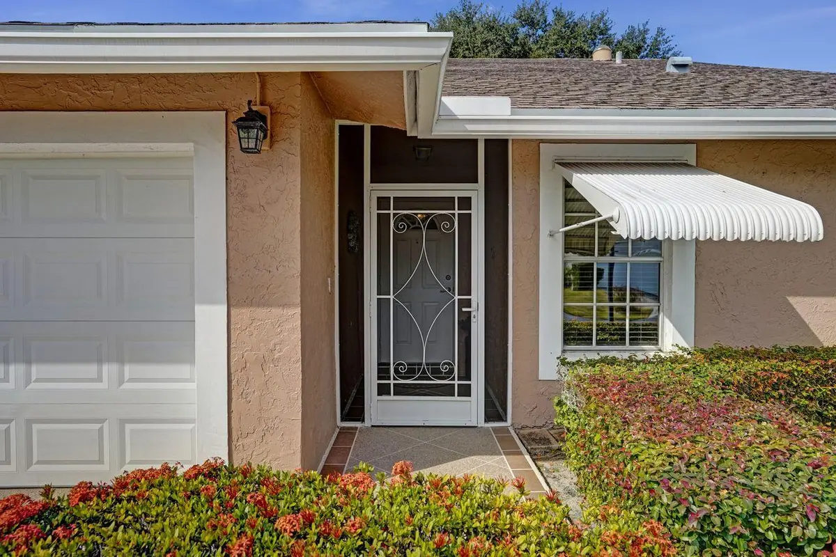 Front at 3882 Dafilee Circle, West Palm Beach