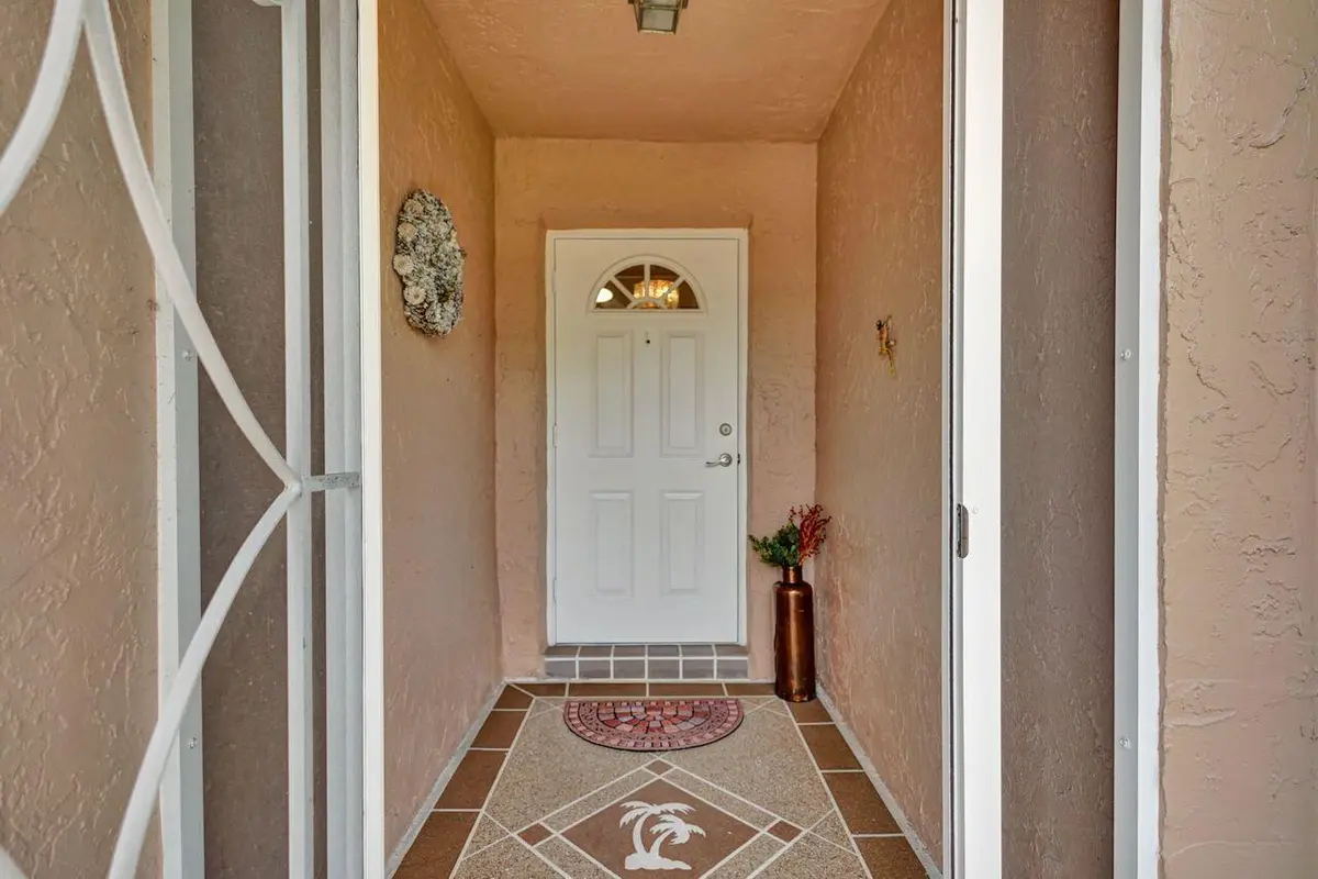 Screened in Entryway at 3882 Dafilee Circle, West Palm Beach