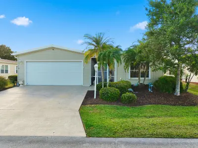 8121 9th Hole Drive, Port St. Lucie – sold