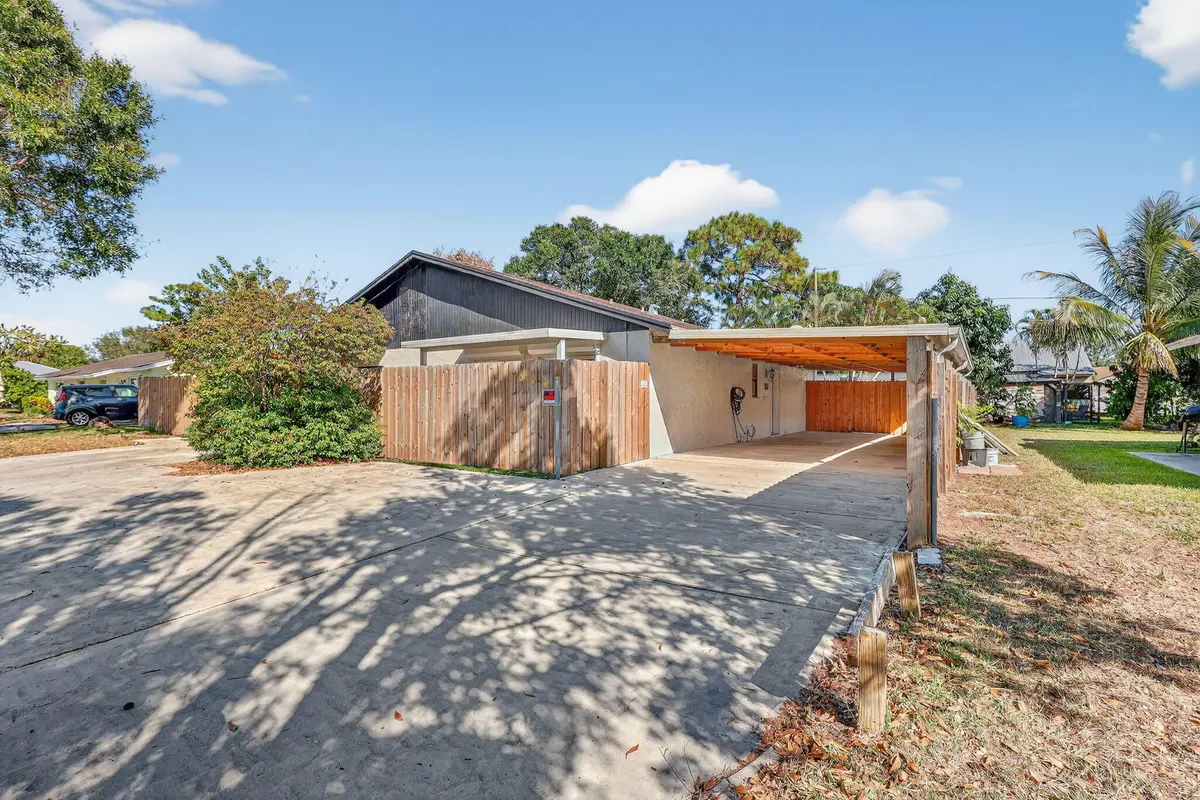 Front of House at 5785 SE Collins Avenue, Stuart