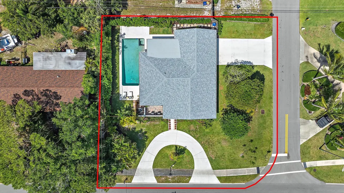 1604 Seabrook Rd-42 at 1604 Seabrook Road, Tequesta