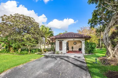 21720 Arriba Real 37-b, Boca Raton – sold