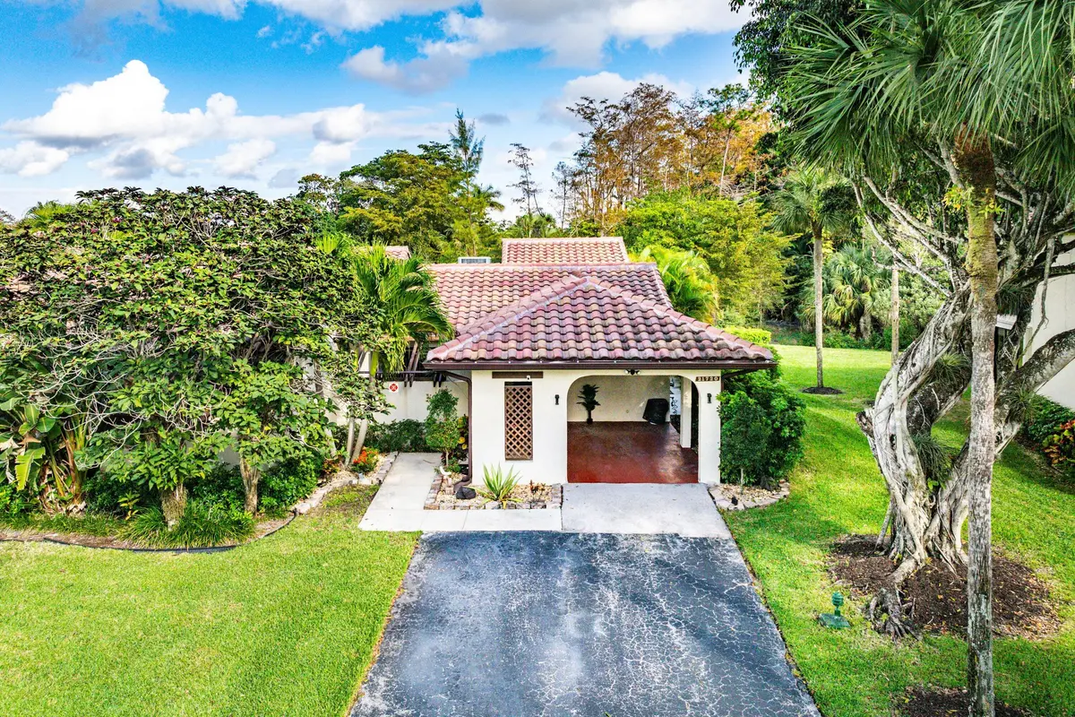 031-21720ArribaReal-BocaRaton-FL-33433-S at 21720 Arriba Real 37-b, Boca Raton
