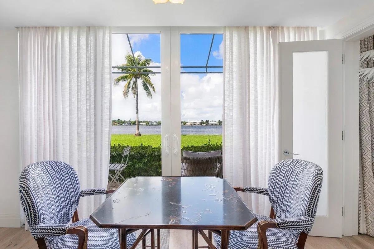 Sitting Area View at 2170 Ibis Isle Road 3, Palm Beach