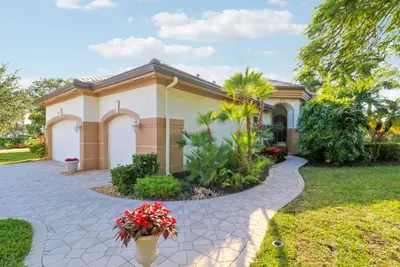 8216 Cypress Point Road, West Palm Beach – Single Family Residence for sale