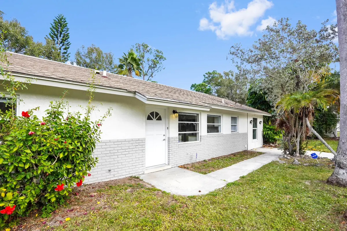 04 entry 01 at 6802 Ocala Avenue, Fort Pierce