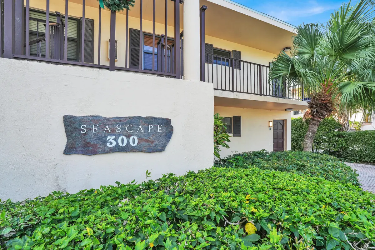 02_Image_1_mls at 300 Inlet Way 2, Palm Beach Shores