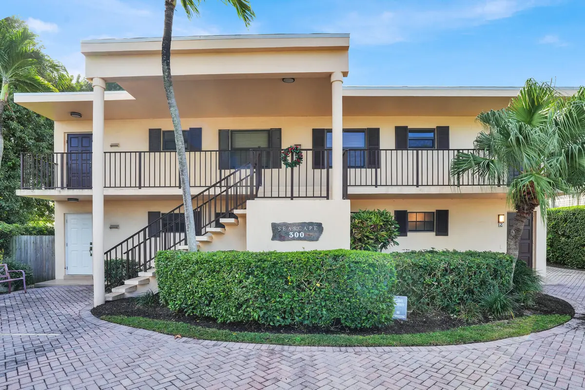 03_Image_2_mls at 300 Inlet Way 2, Palm Beach Shores
