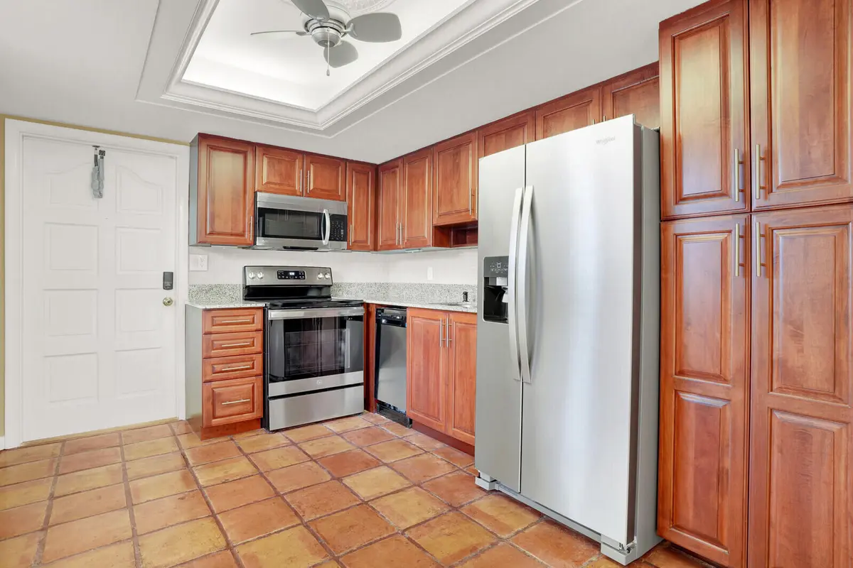 04_Image_4_mls at 300 Inlet Way 2, Palm Beach Shores