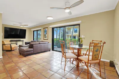 300 Inlet Way 2, Palm Beach Shores – Condominium for rent