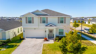 6300 NW Leafmore Lane, Port St. Lucie – sold