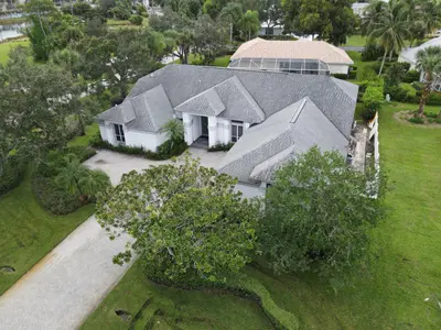 1111 SE Westchester Drive, Port St. Lucie – Single Family Residence for sale