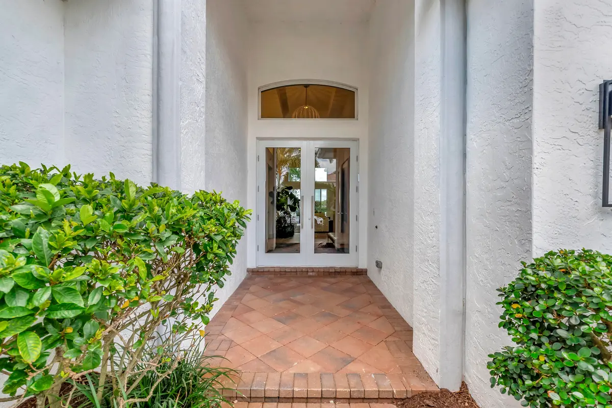 005_dsc_6628 at 4114 NW Briarcliff Circle, Boca Raton