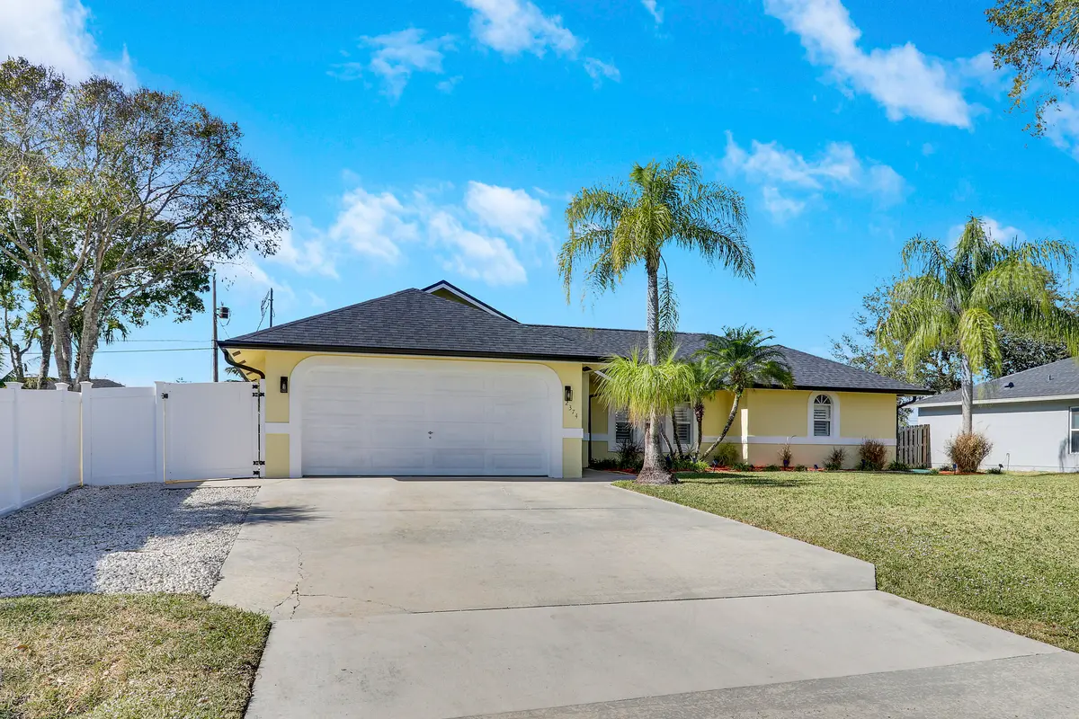 House2-42 at 2374 SW Chateau Terrace, Port St. Lucie