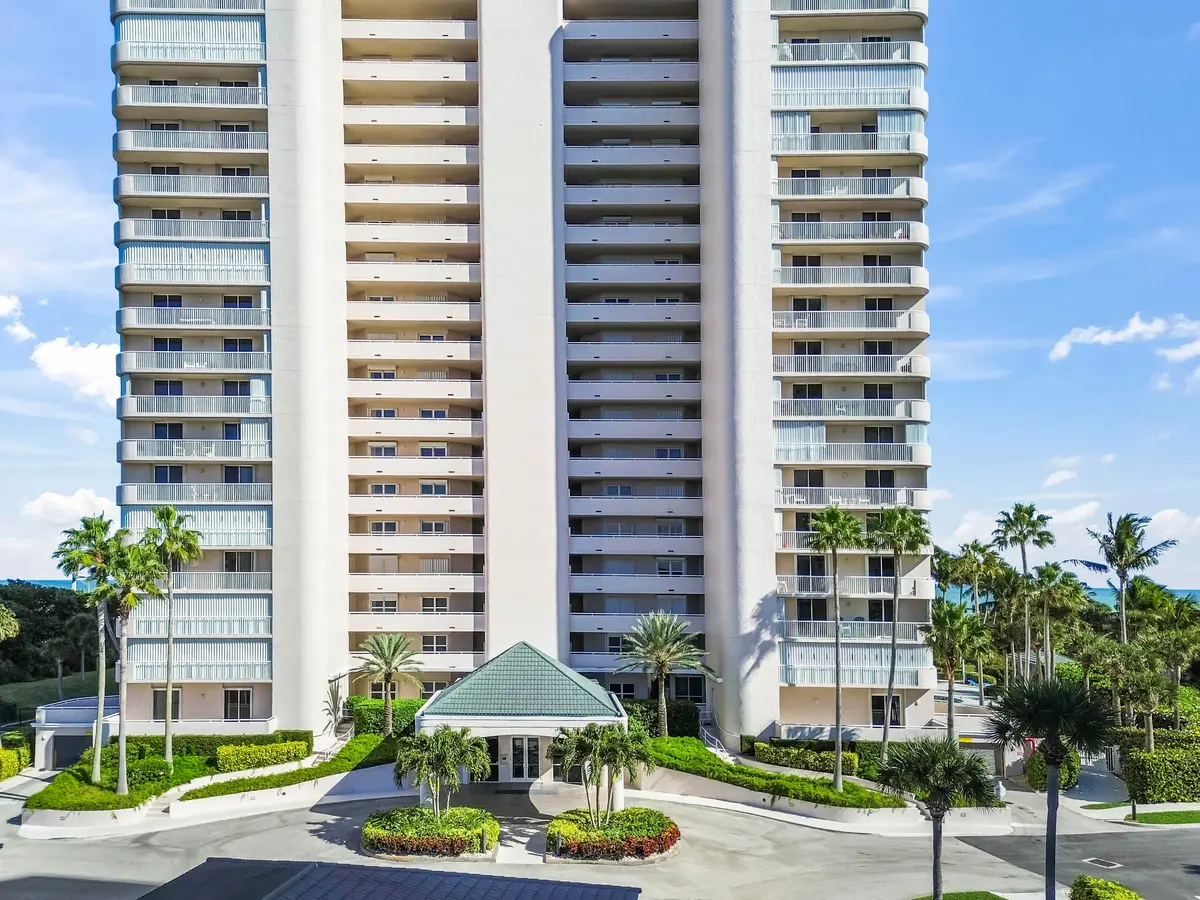 73 Aerial 02 at 5051 N Highway A1a 10-6, Hutchinson Island