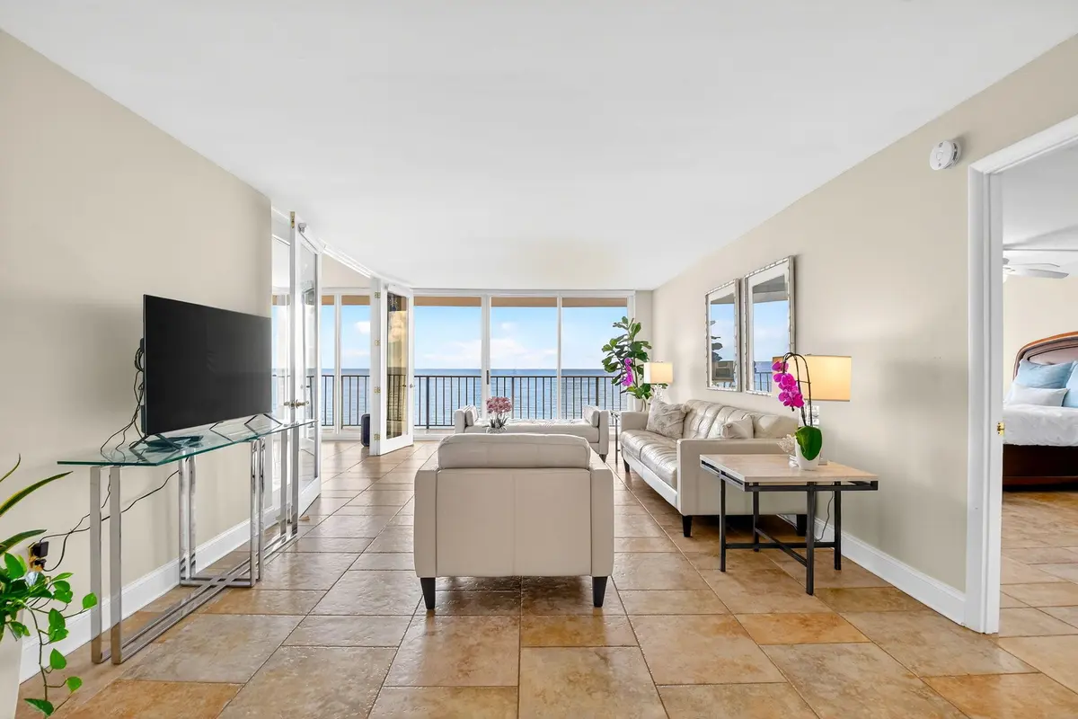 Living Room at 3456 S Ocean Boulevard 5020, Palm Beach