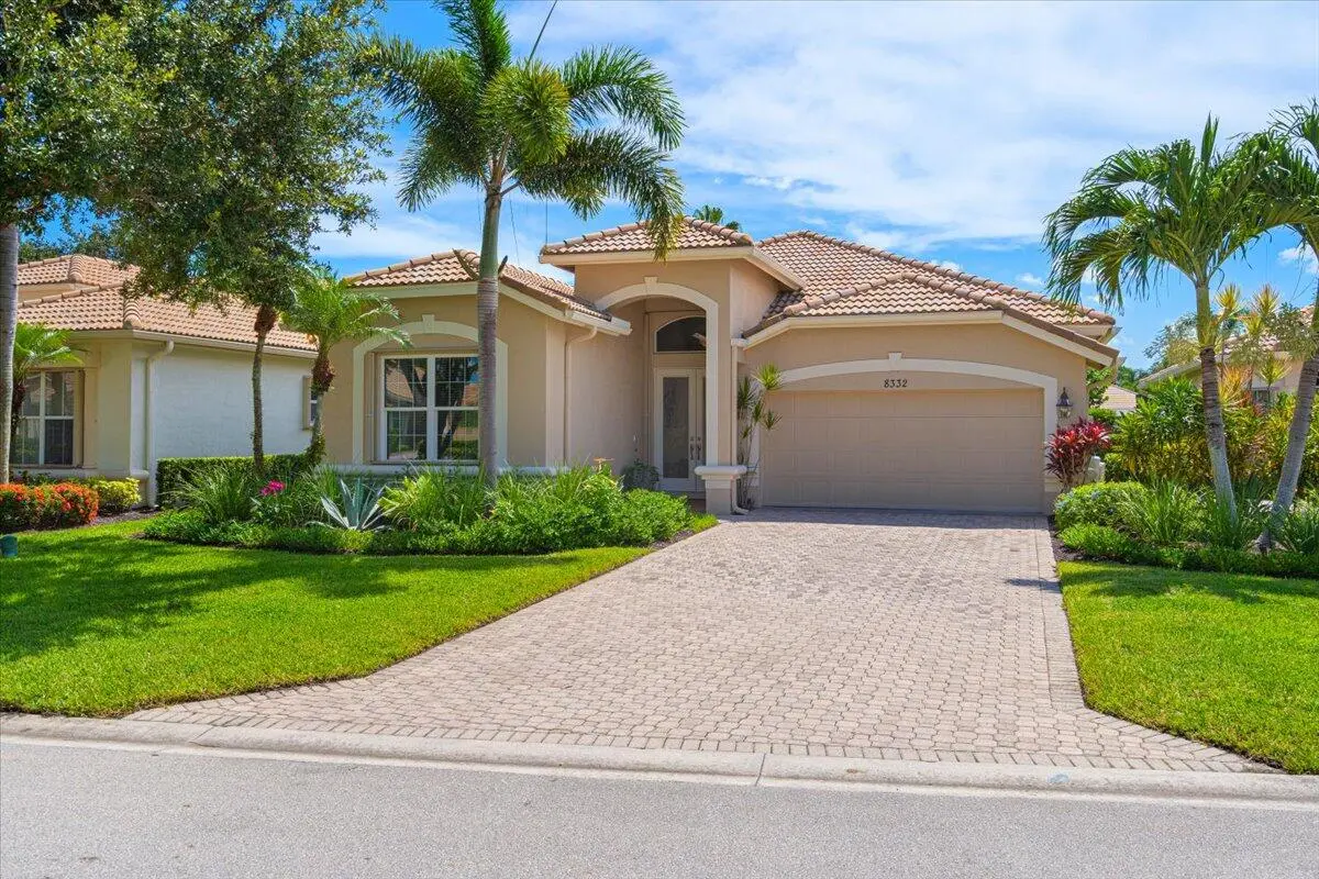 Front exterior at 8332 Muirfield Way, Port St. Lucie