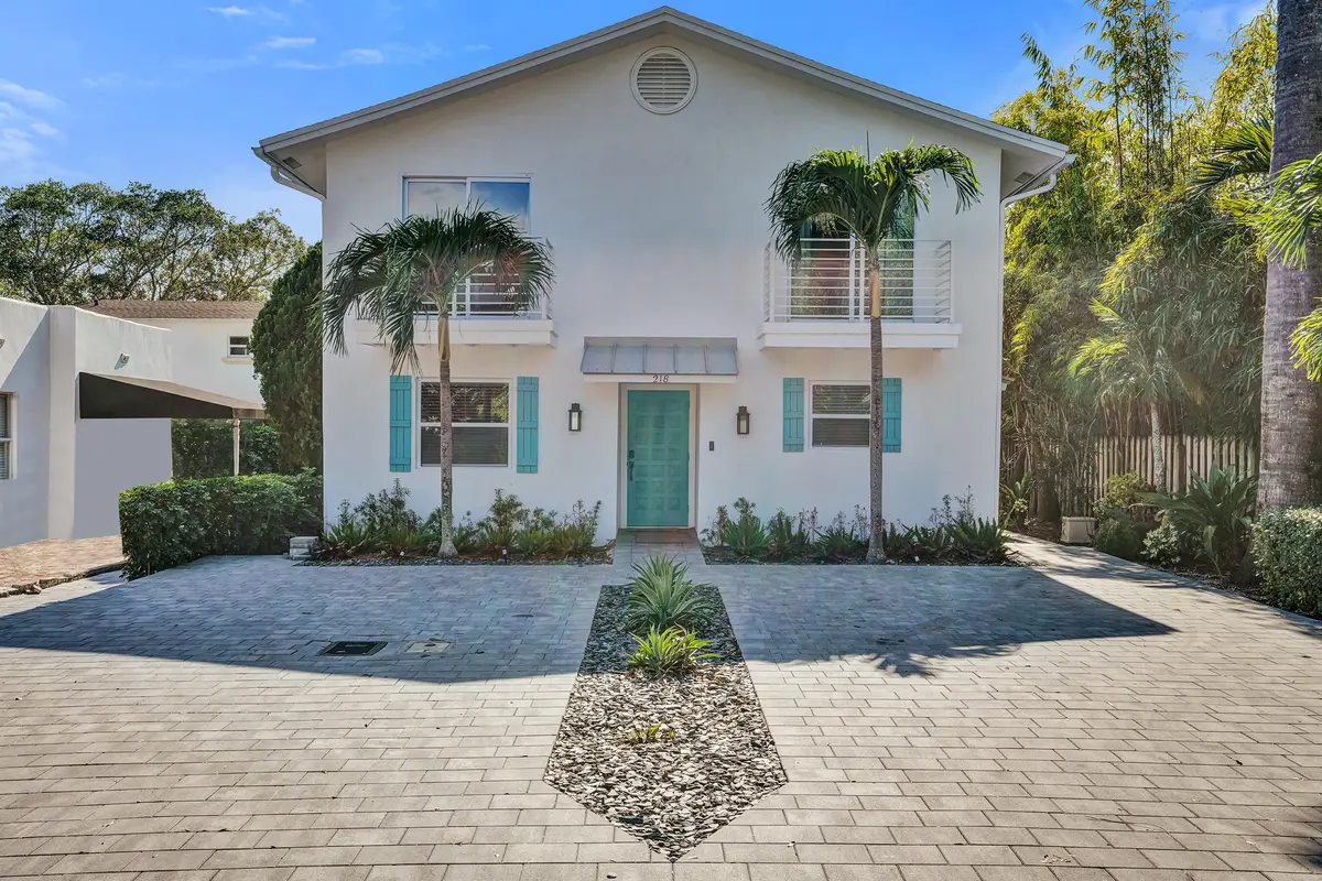 218 NE 10TH at 218 NE 10th Street, Delray Beach