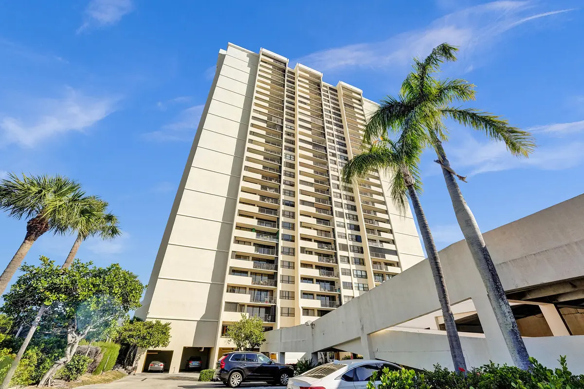 RJP08779 at 5600 N Flagler Drive 805, West Palm Beach