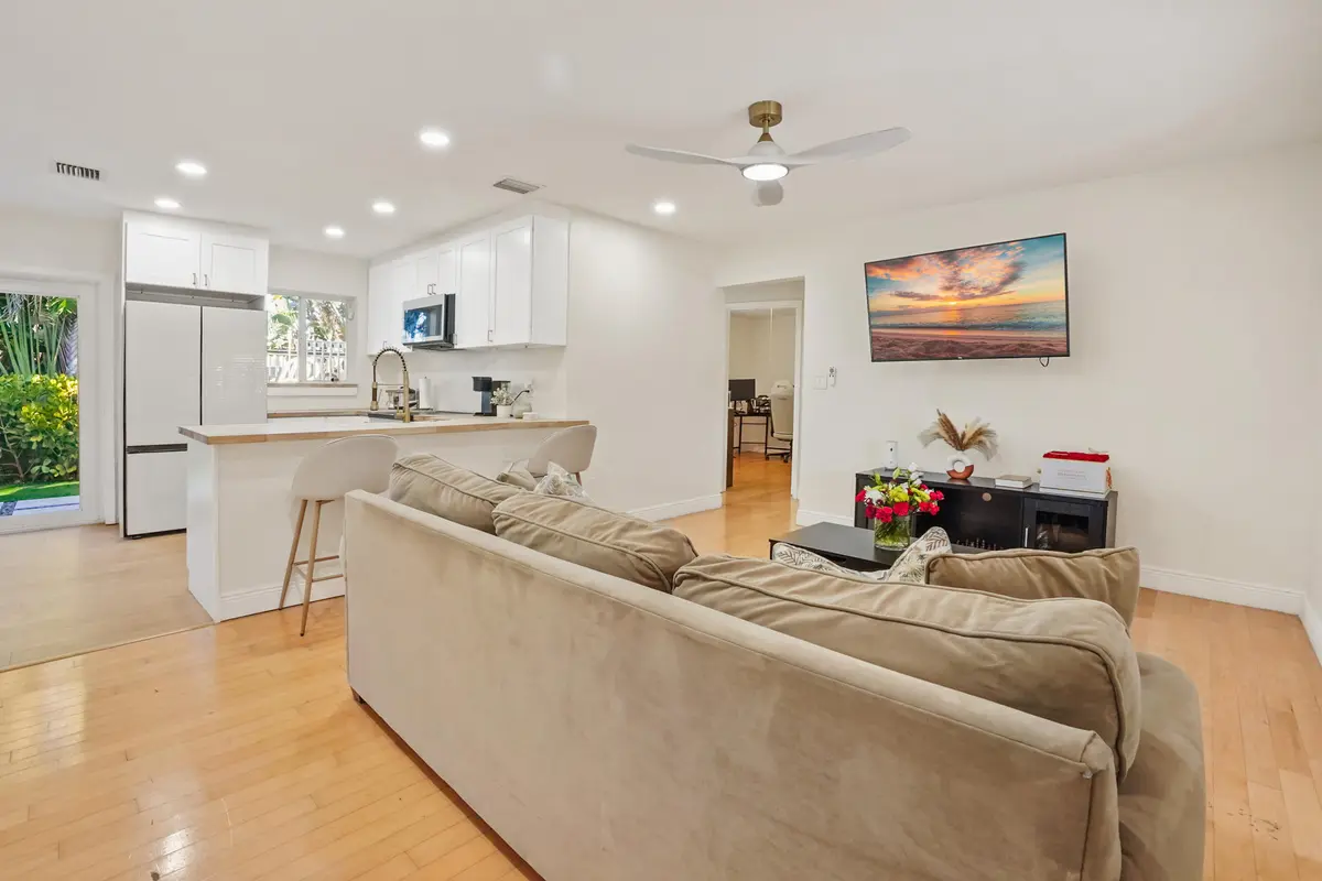 06 Living Room 01 at 1401 NE 14th Street, Fort Lauderdale
