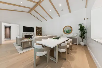232 La Puerta Way, Palm Beach – sold