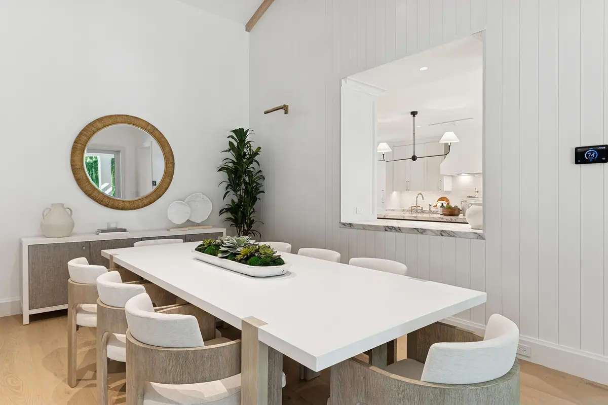 Dining at 232 La Puerta Way, Palm Beach