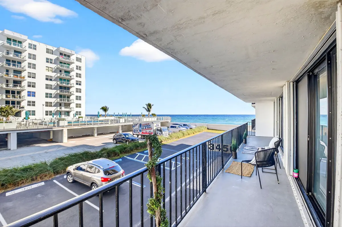 Balcony at 3456 S Ocean Boulevard 1040, Palm Beach