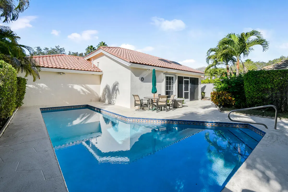 349 Eagleton Golf Dr (32) at 349 Eagleton Golf Drive, Palm Beach Gardens