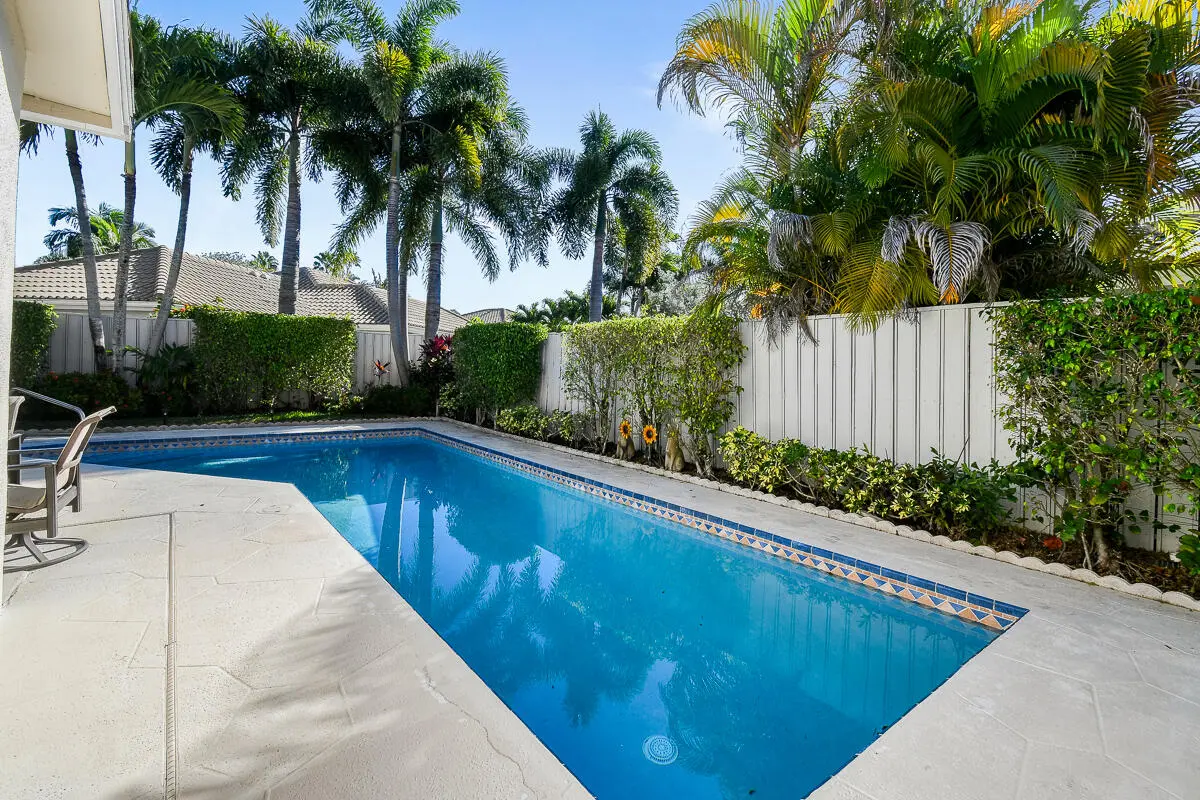 349 Eagleton Golf Dr (33) at 349 Eagleton Golf Drive, Palm Beach Gardens
